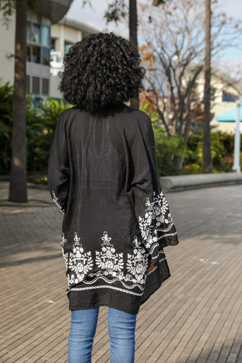 Women's Embroidered Floral Kimono